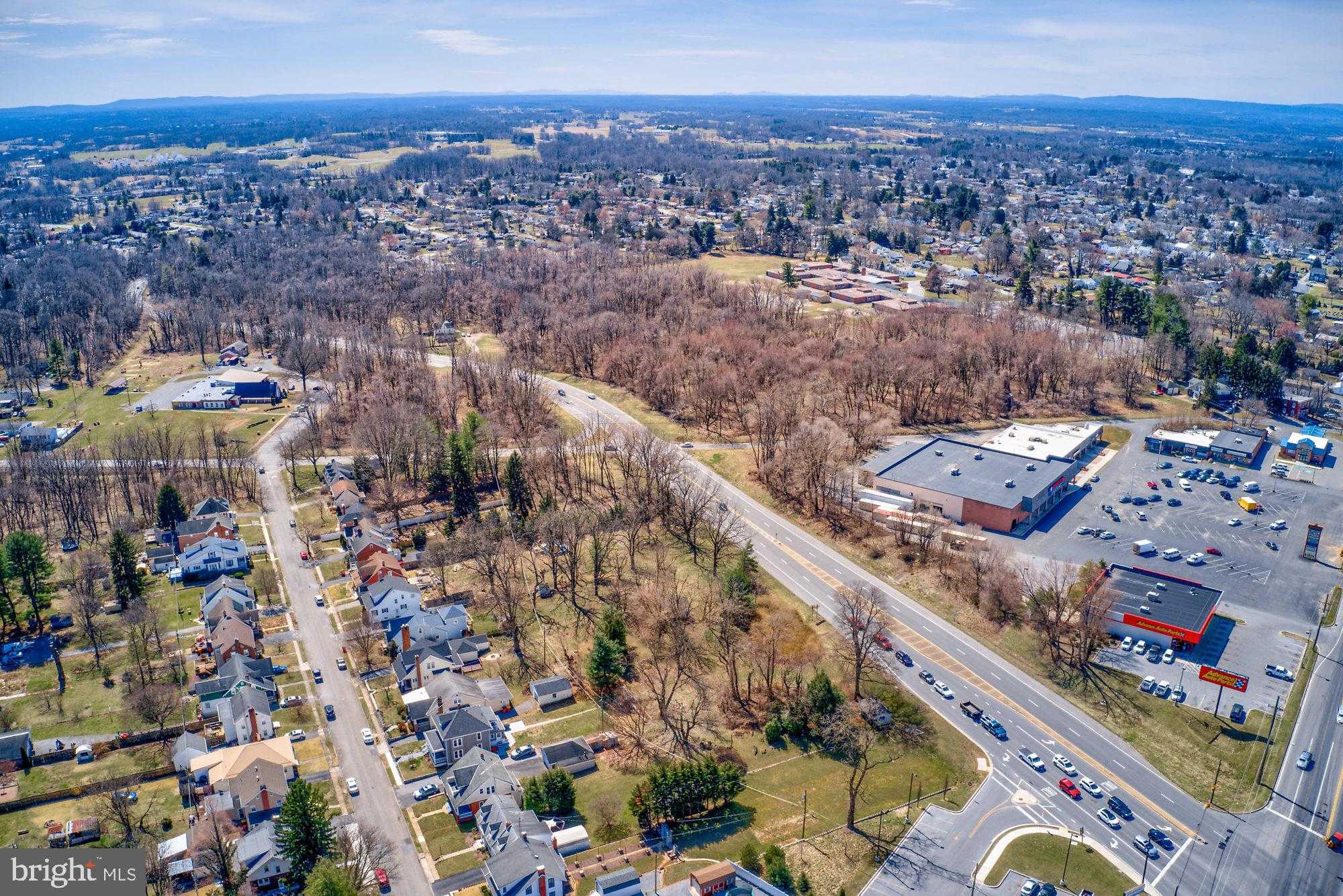 17755 Halfway Blvd photo 5