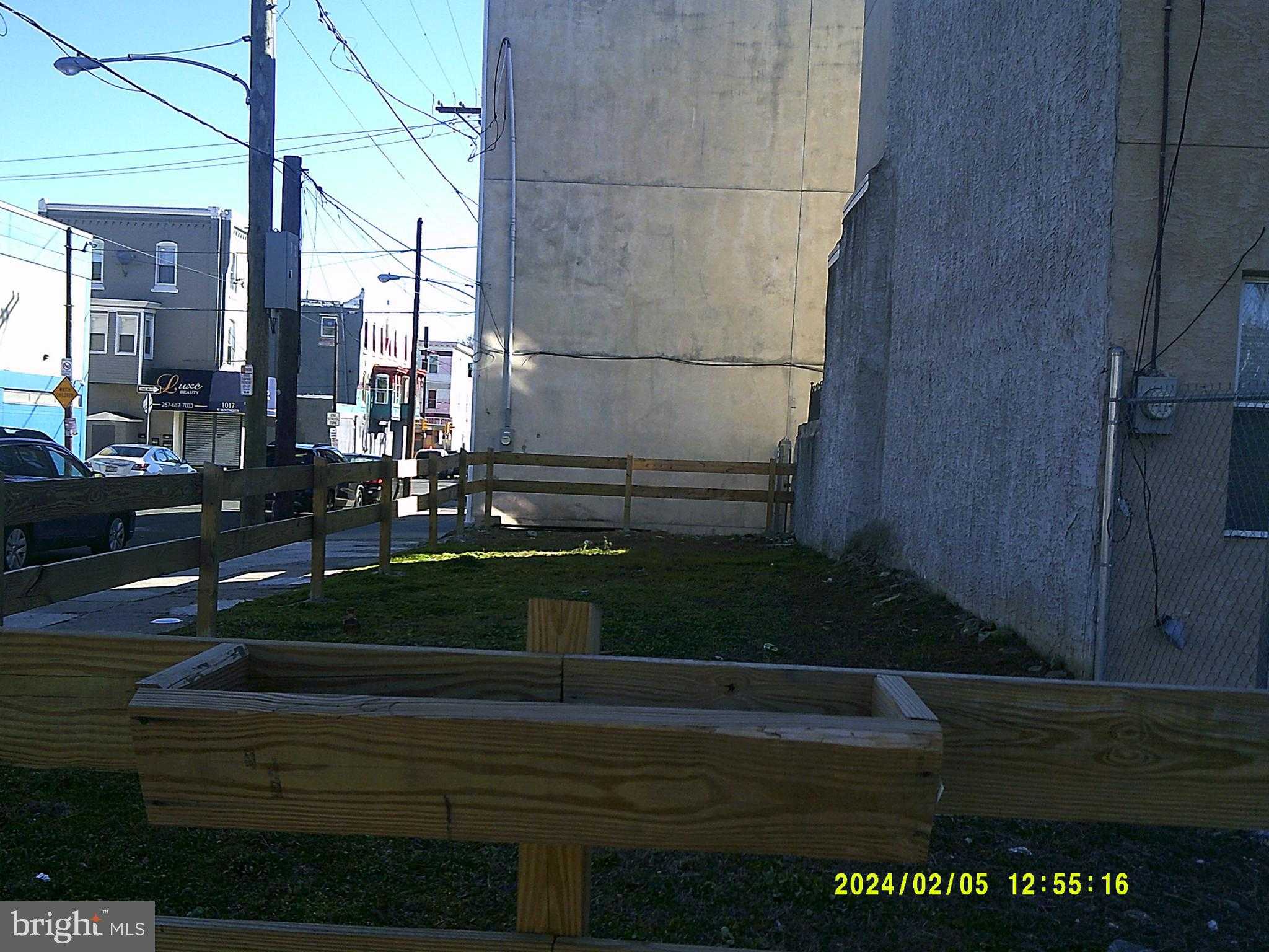 2561 N 11th St photo 3