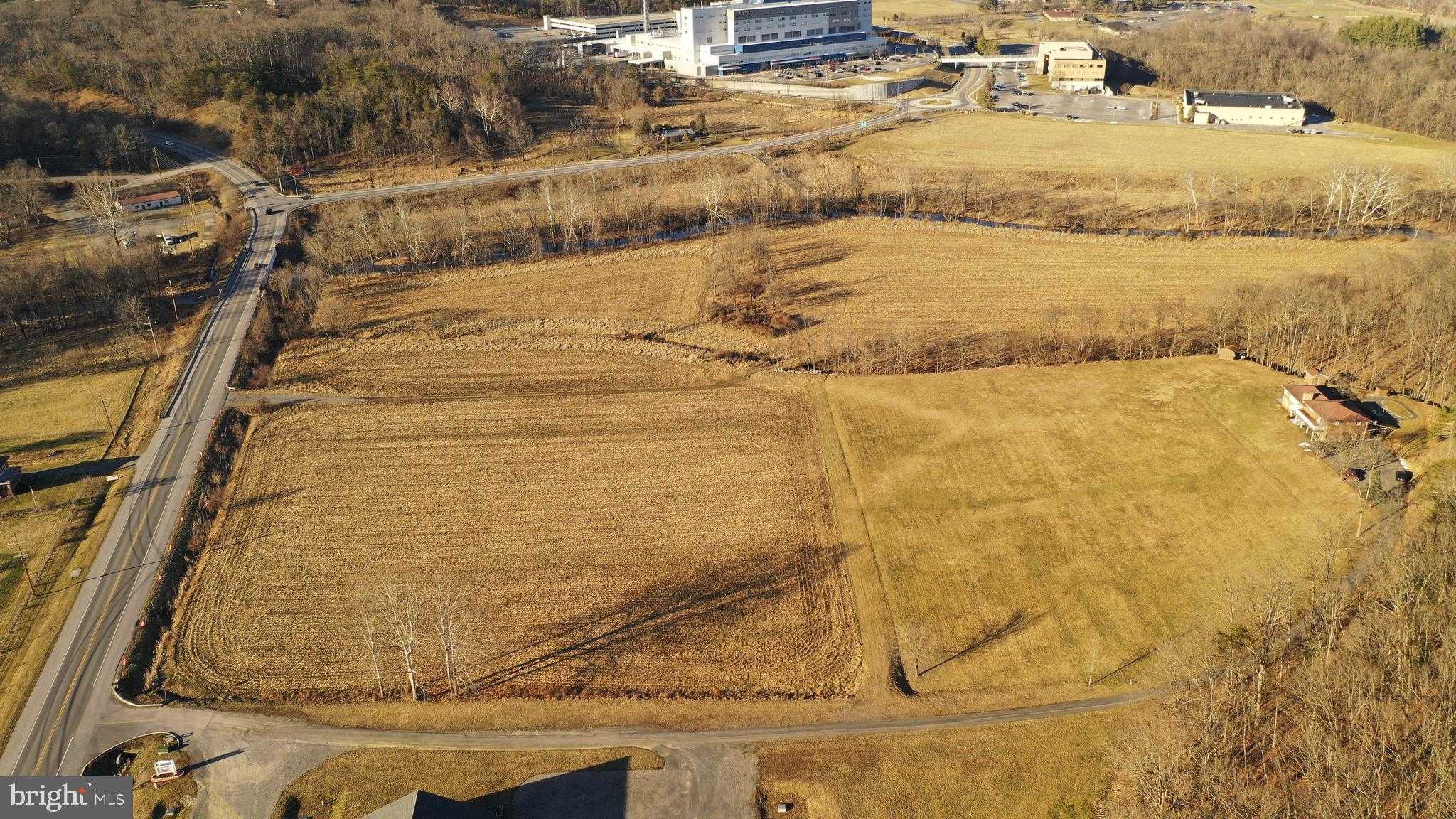 12528 Willowbrook Rd photo 3