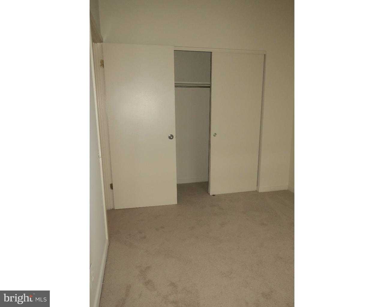 3 N Columbus Blvd photo 7