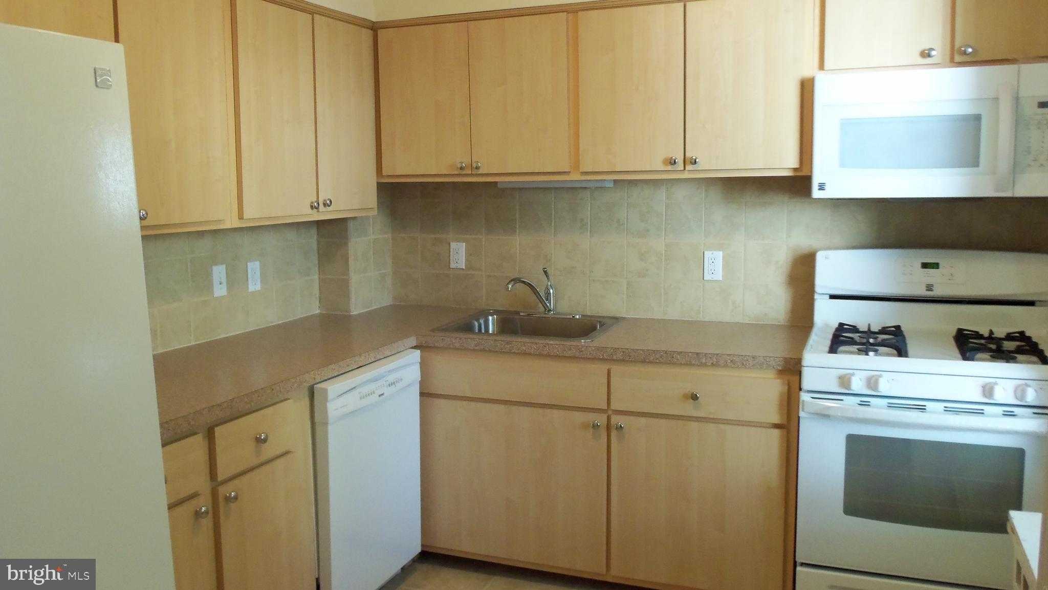 47 W Highland Ave photo 7