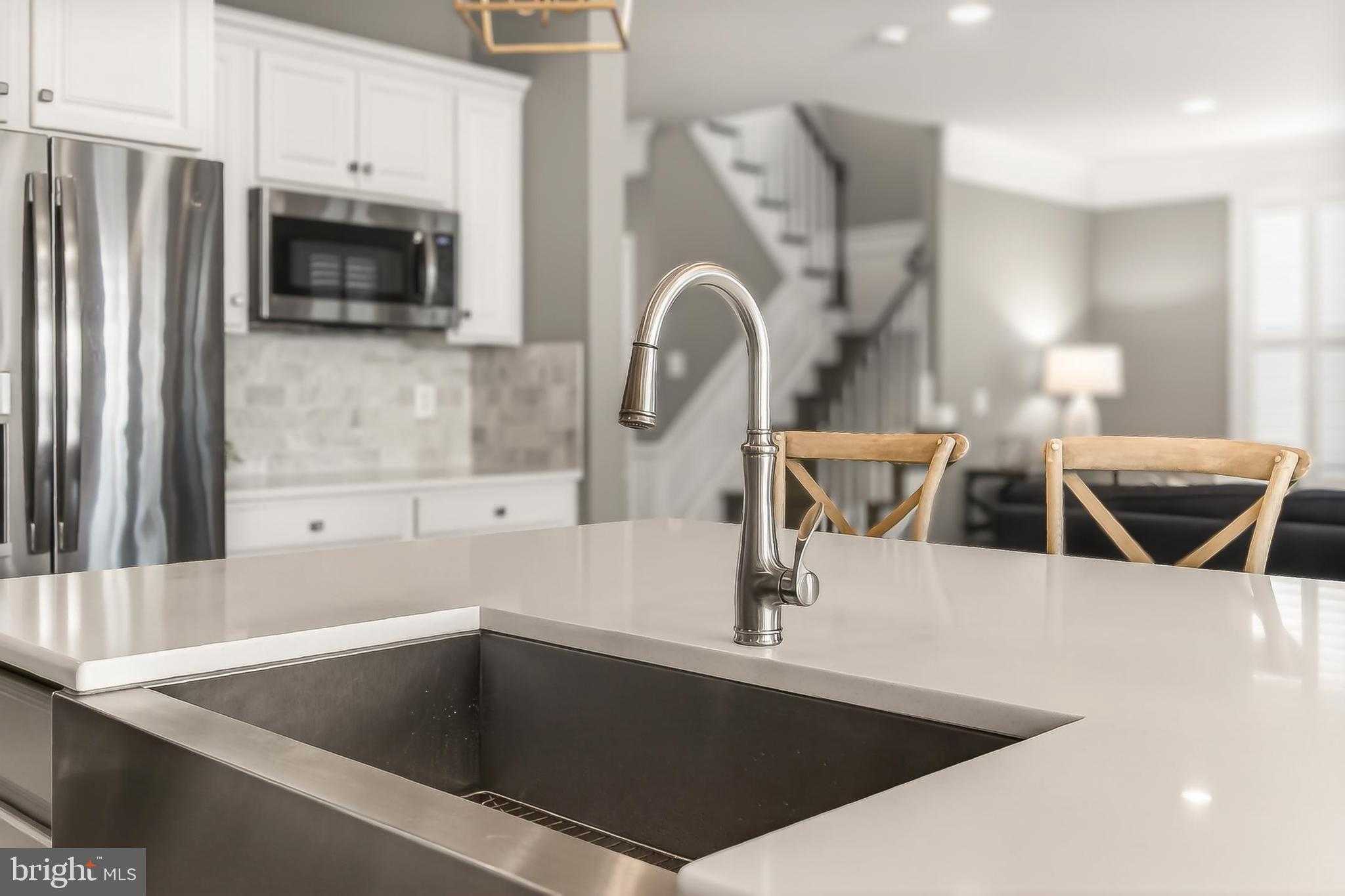 1103 Themis St SE photo 32