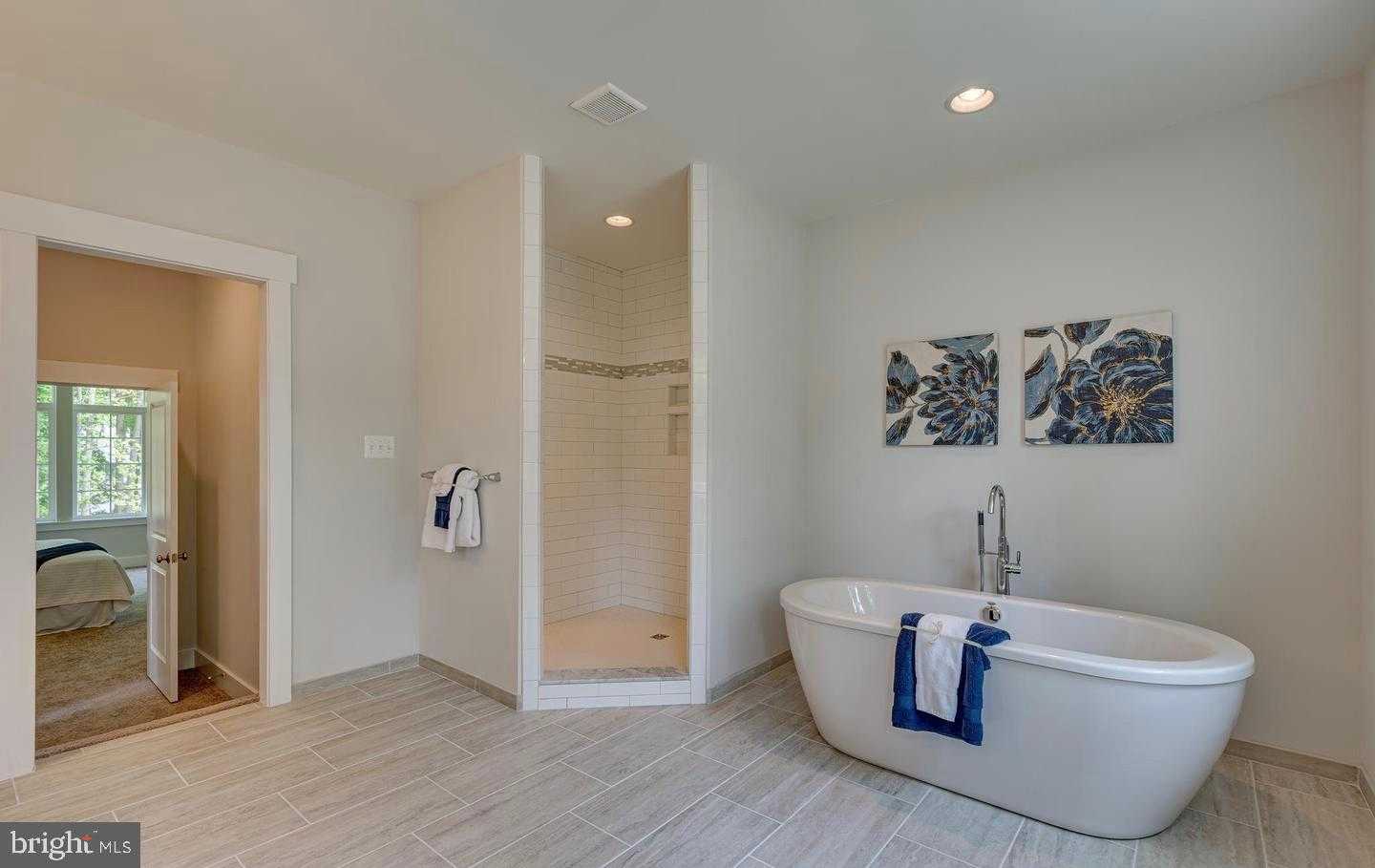 1319 German Driveway photo 10