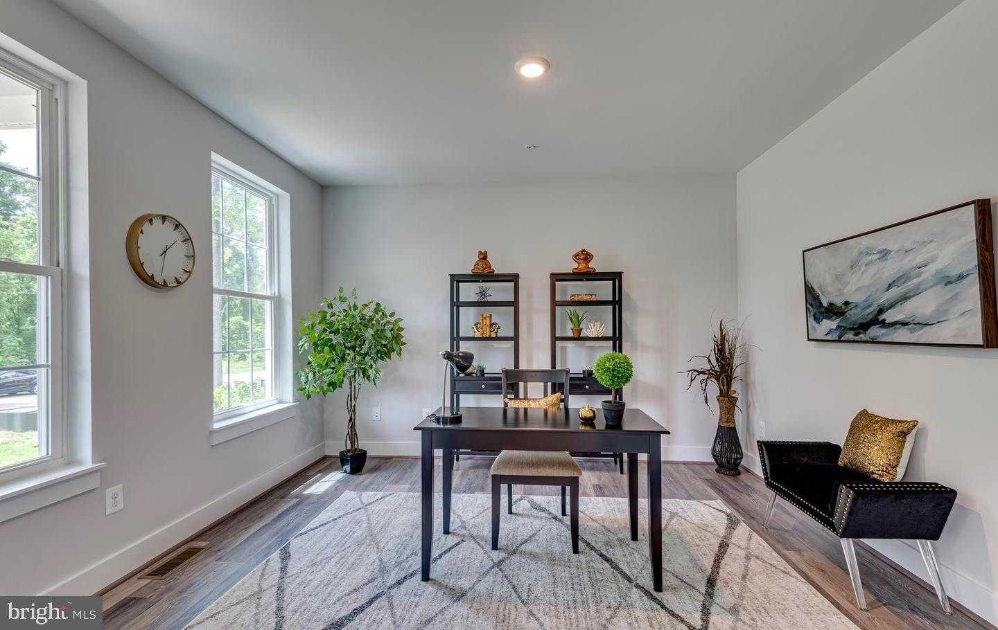 1319 German Driveway photo 3