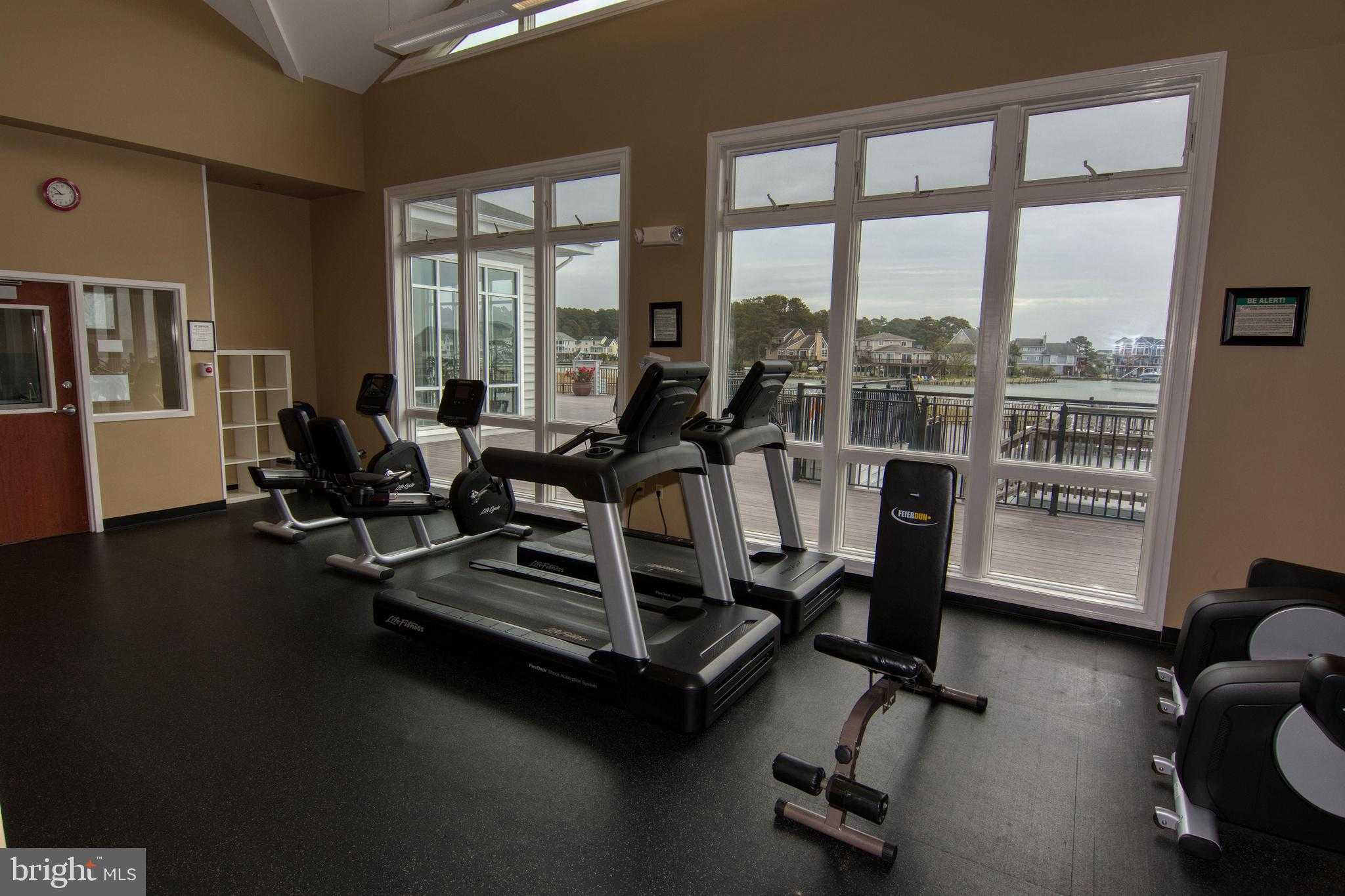 Meridian Dr photo 12