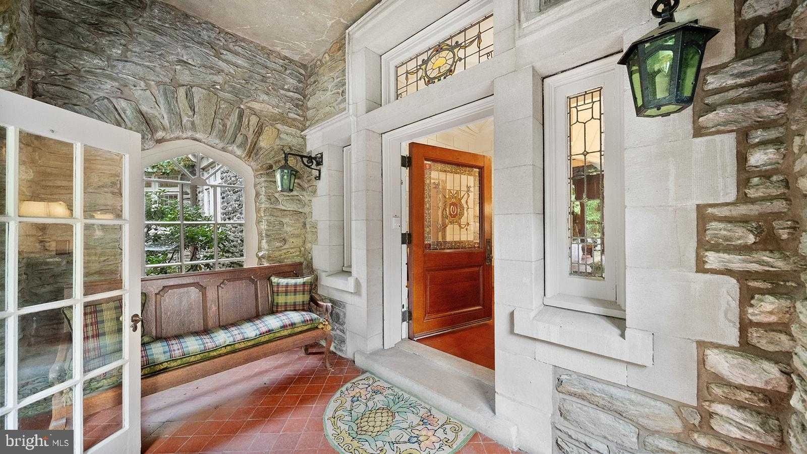 1717 Woodland Rd photo 6