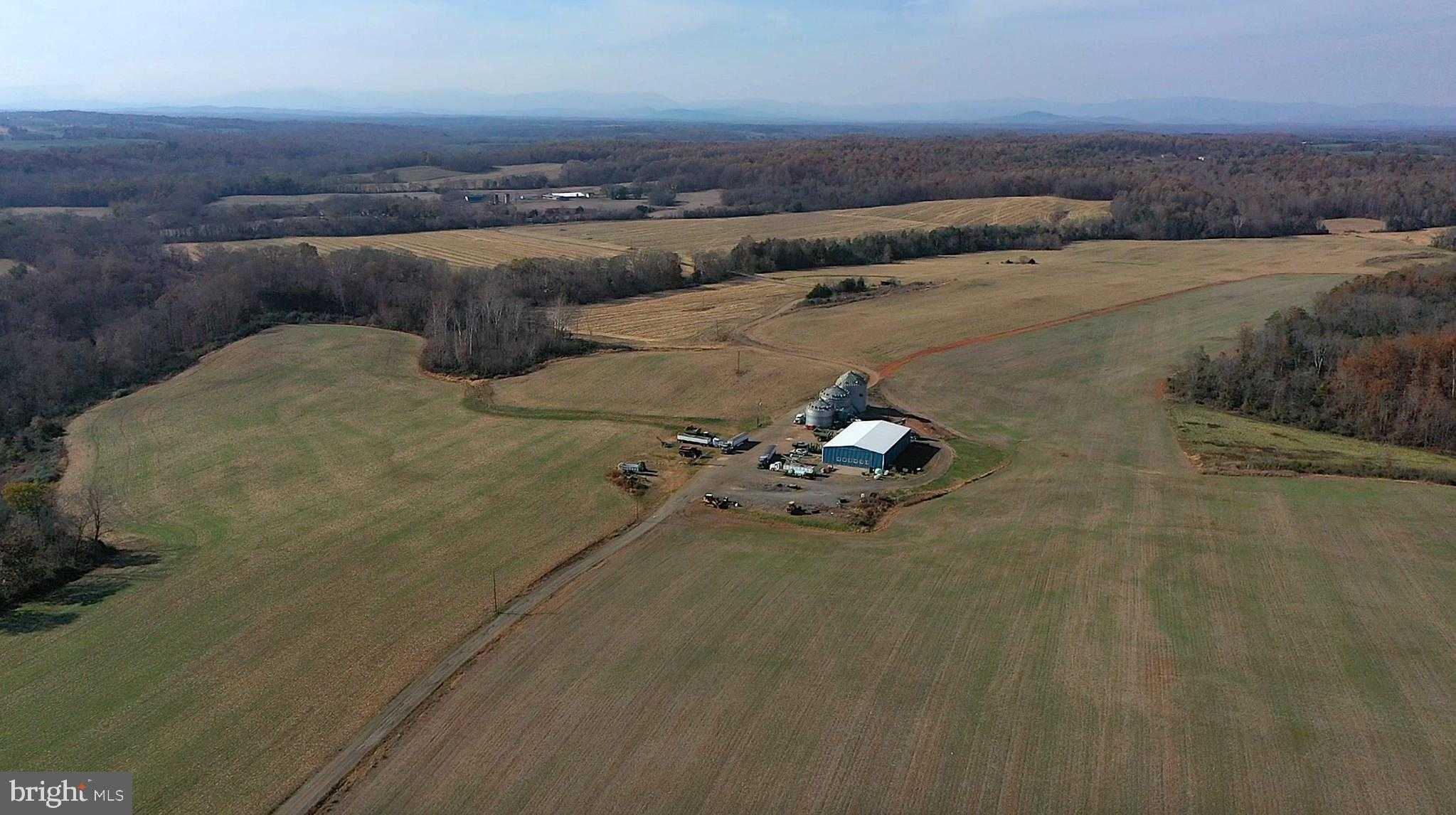 8184 Fox Groves Rd photo 2