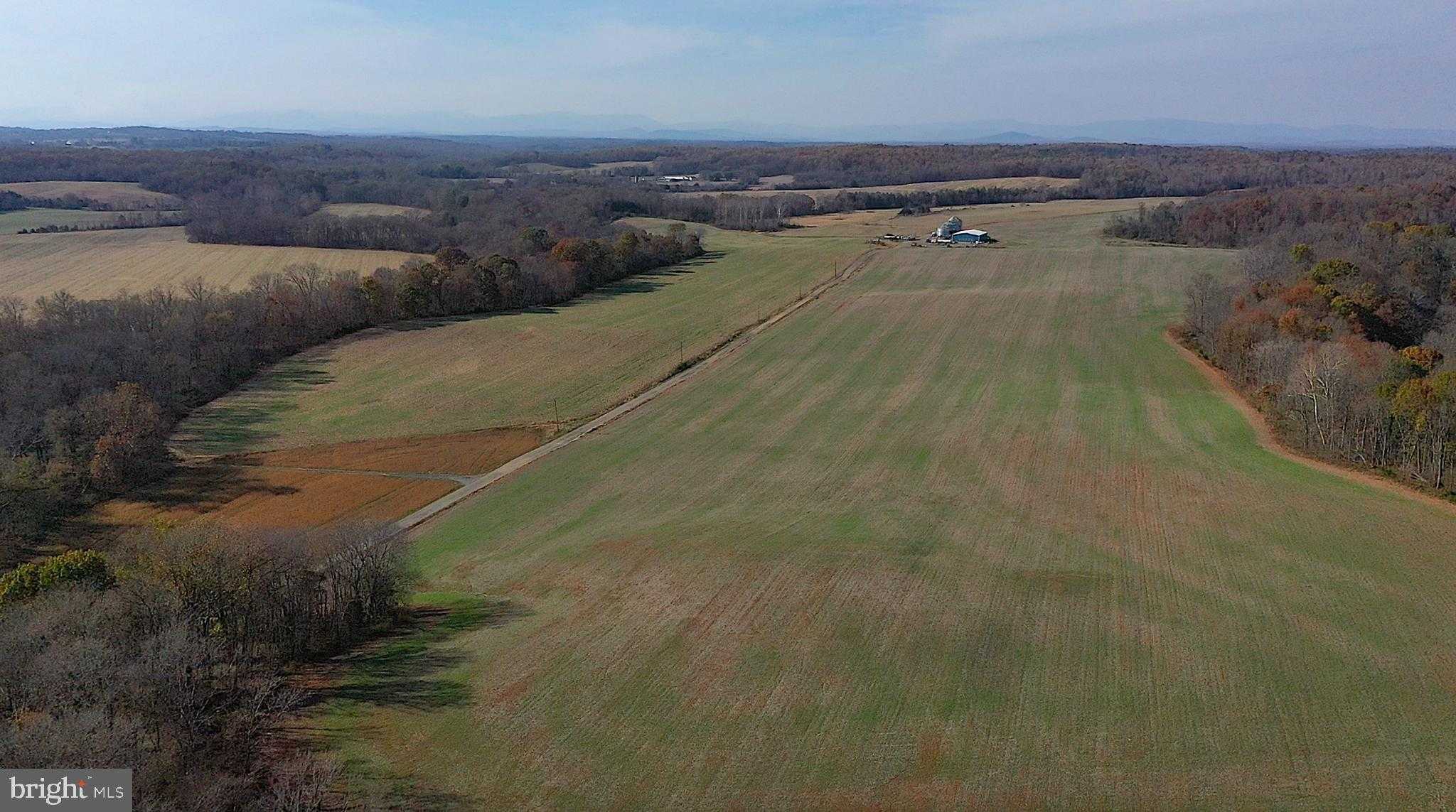 8184 Fox Groves Rd photo 6