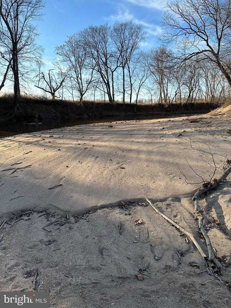 8184 Fox Groves Rd photo 22