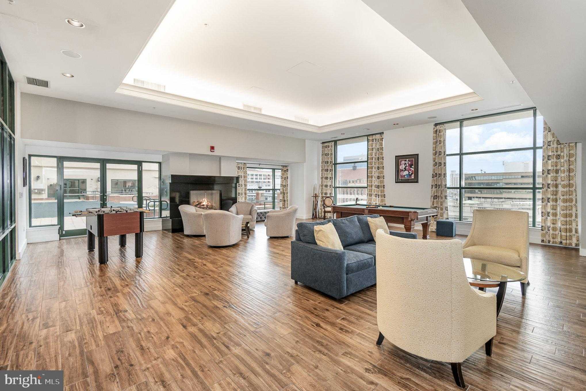 414 Water St Apt 1512 photo 24