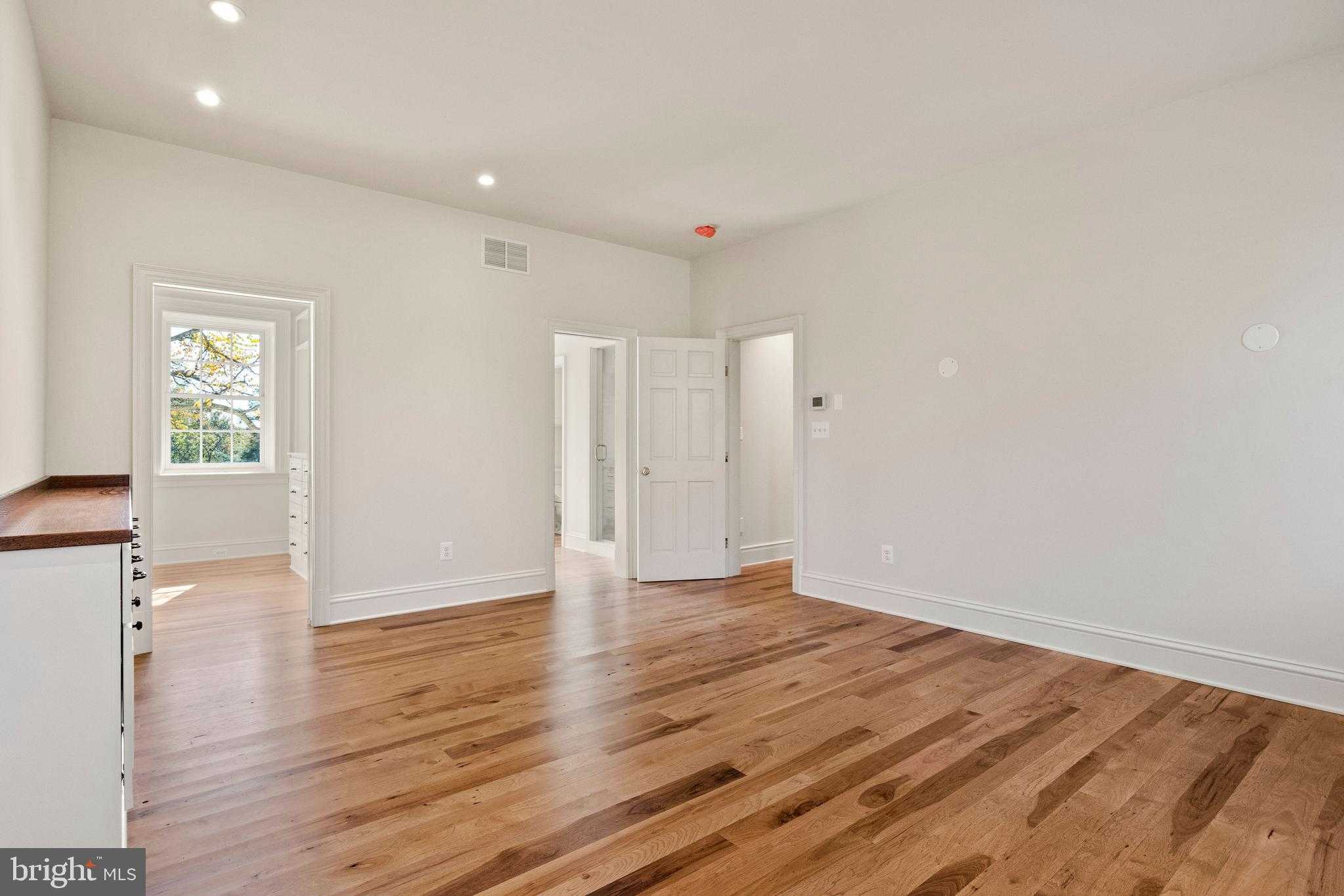 16131 Old York Rd photo 44