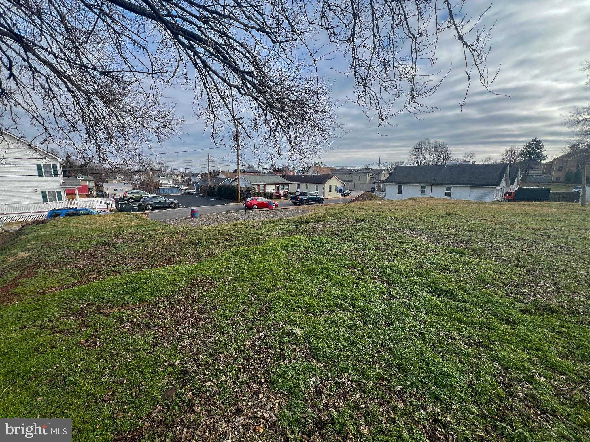 121 W Piedmont St photo 8