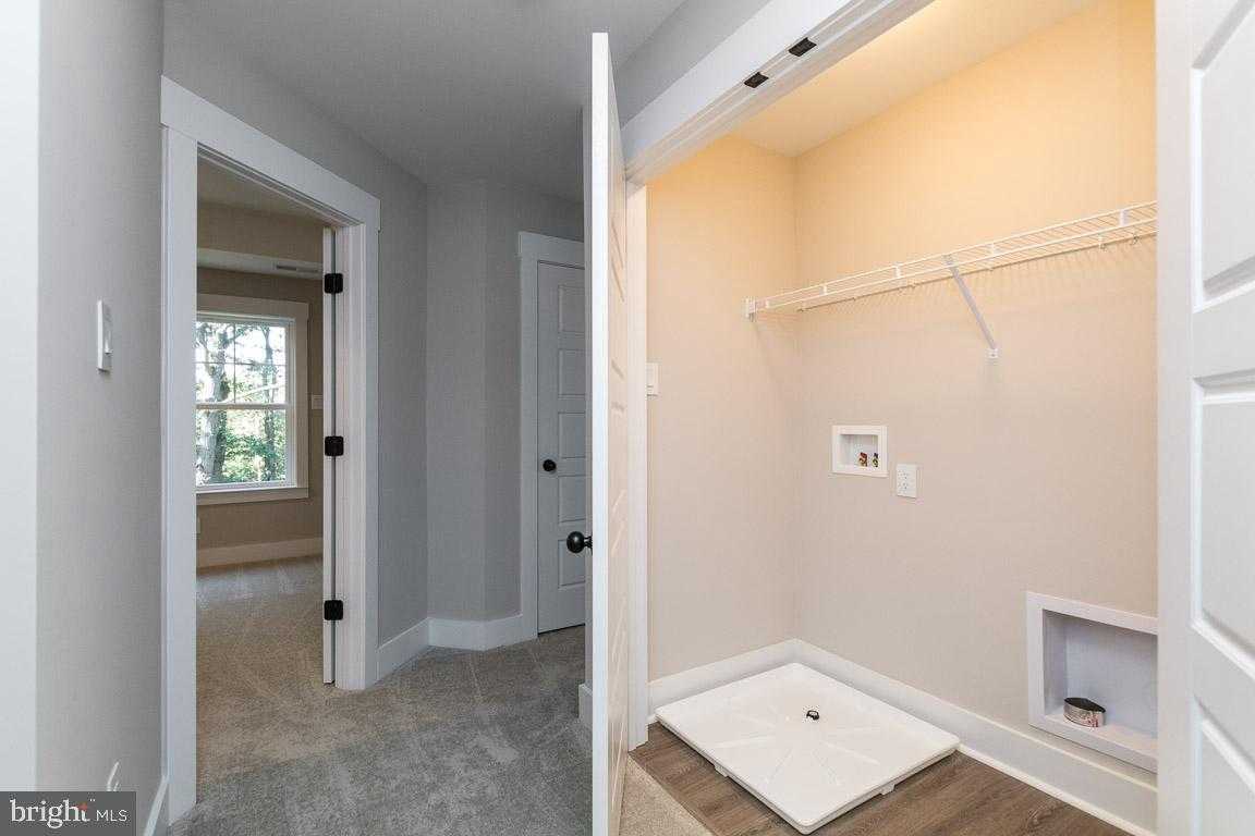 19509 Fisher Ave photo 10