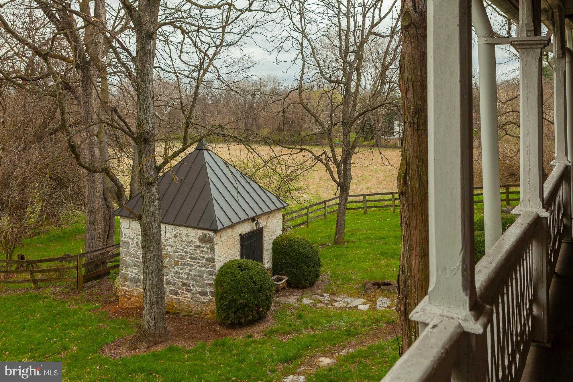 123 Old Mill Rd photo 10