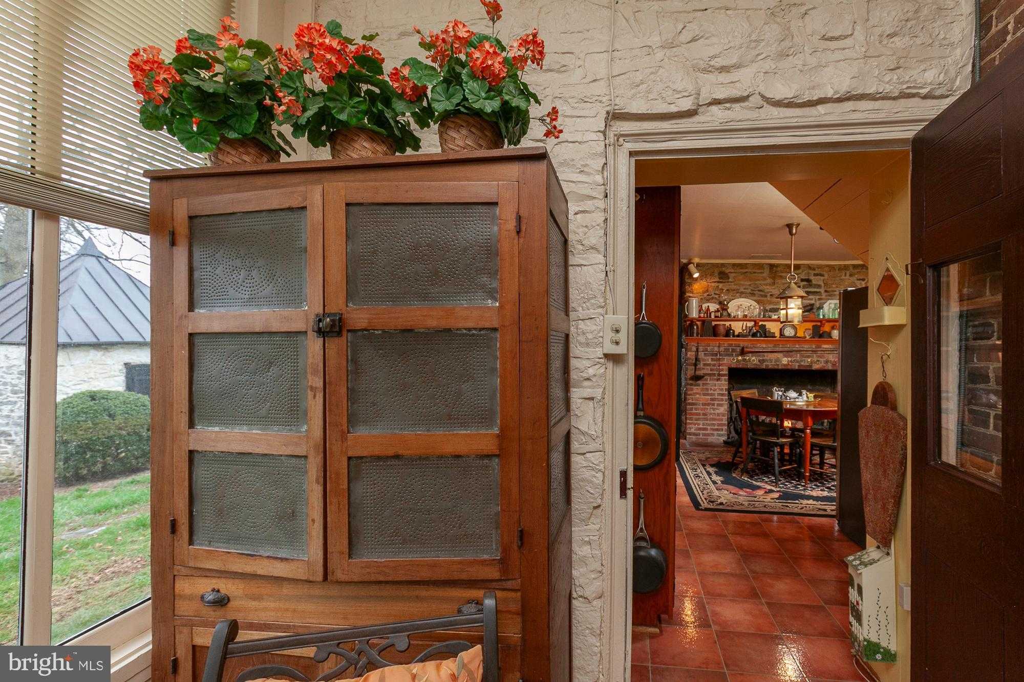 123 Old Mill Rd photo 29