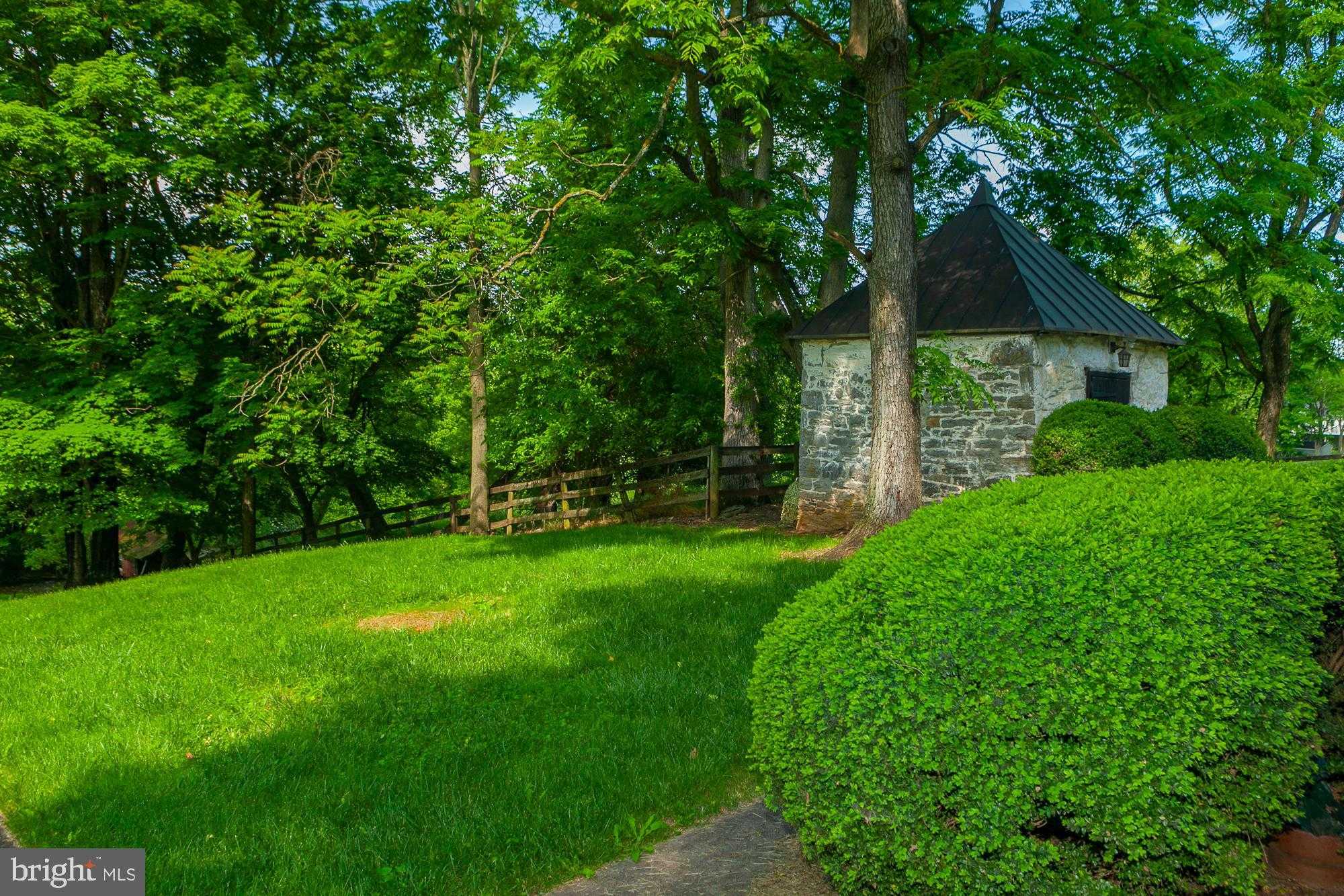 123 Old Mill Rd photo 79