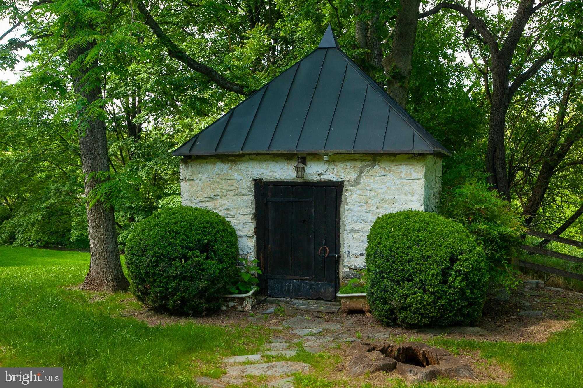 123 Old Mill Rd photo 80