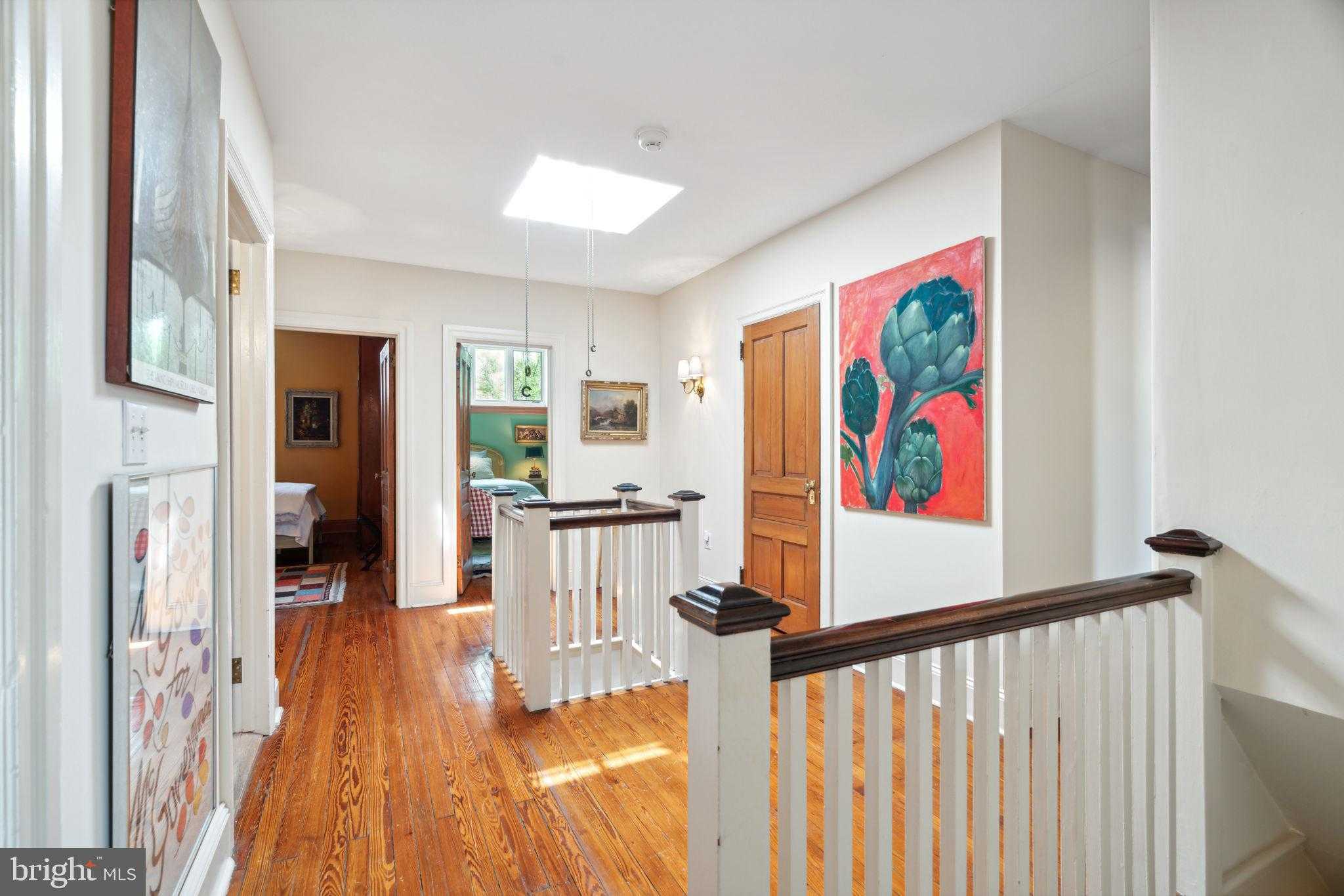 2212 Saint James Pl photo 42