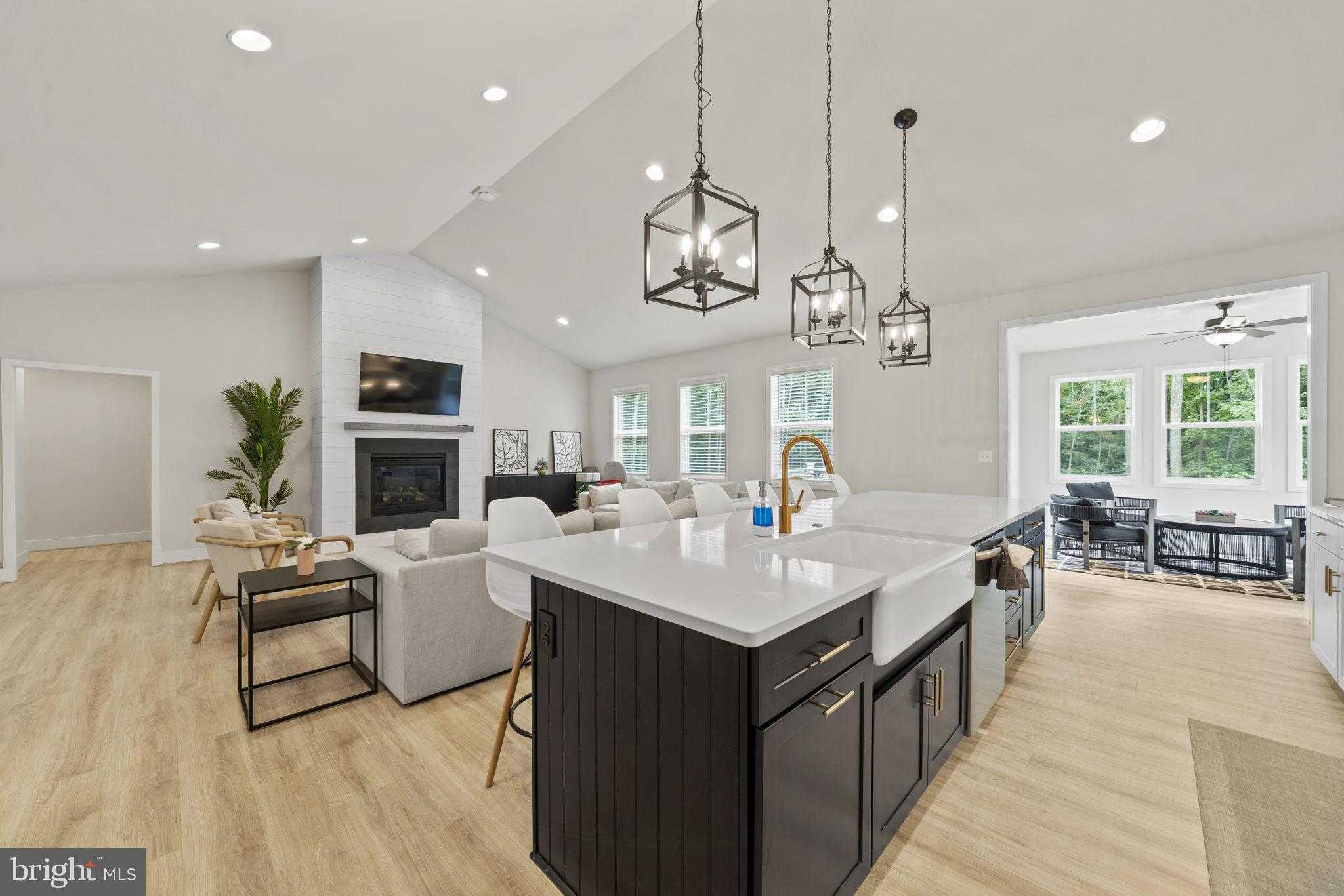 64 Estates Dr photo 11