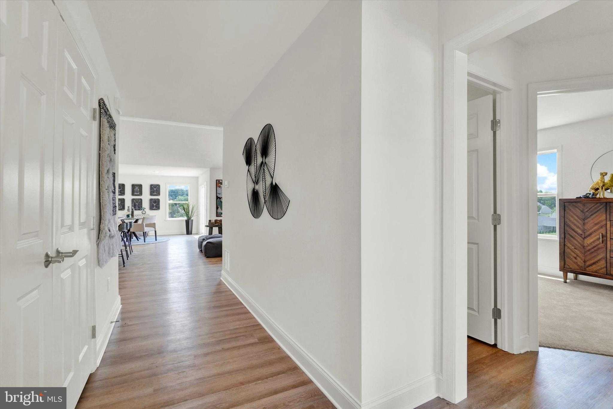 448 Springhouse Ln photo 4