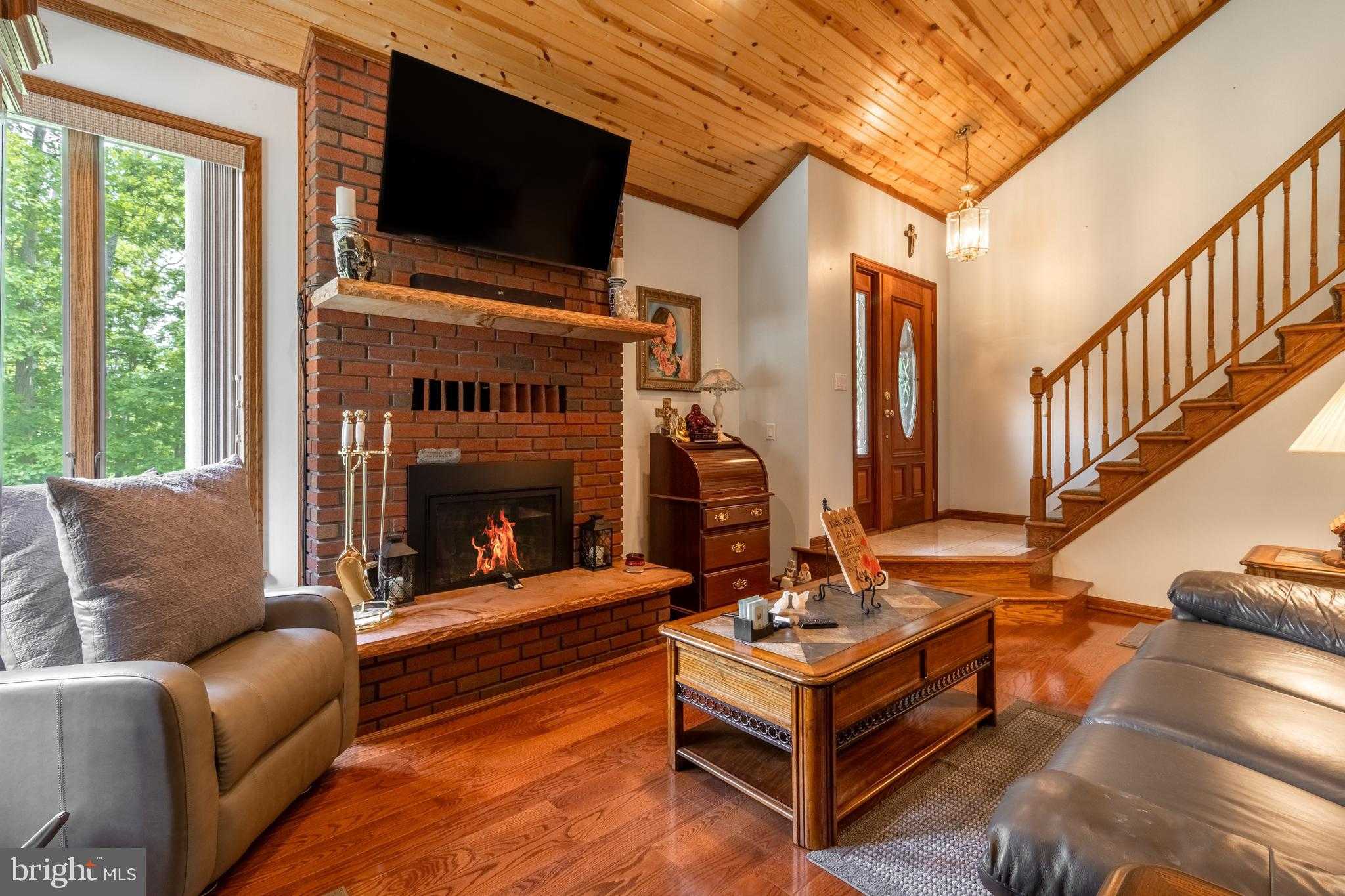 1296 Sunnyside Hollow Rd photo 21