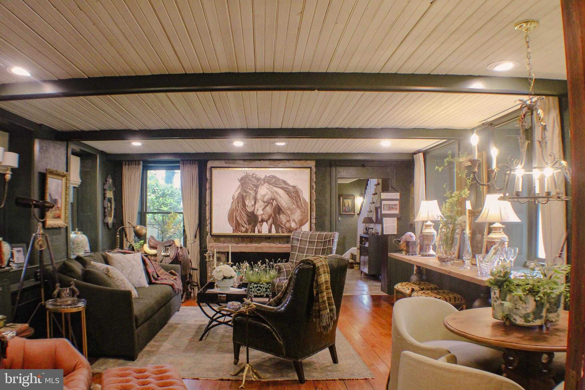 636 Almshouse Rd photo 12