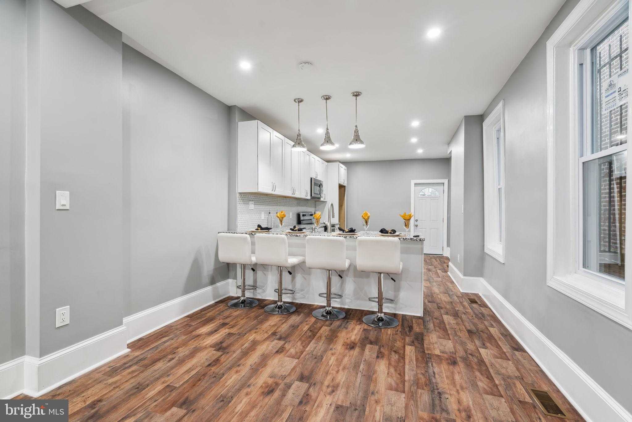 2433 N 17th St photo 21