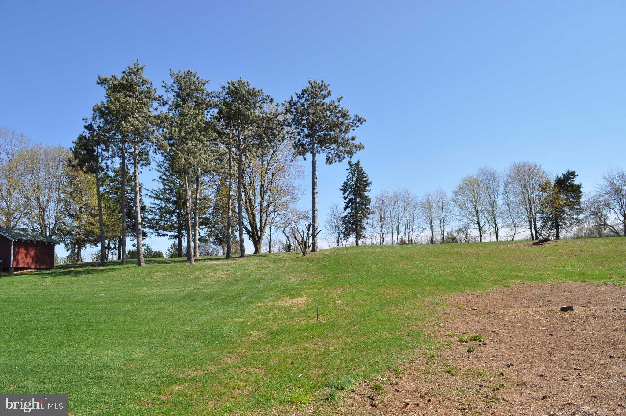 984 E Main St photo 7