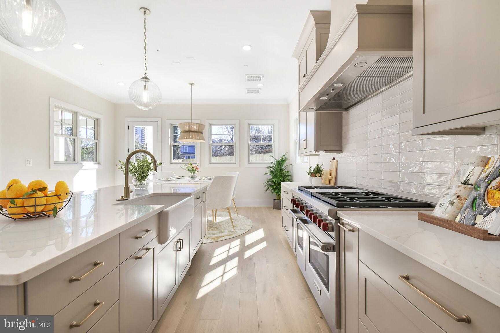 7819 Exeter Rd photo 9