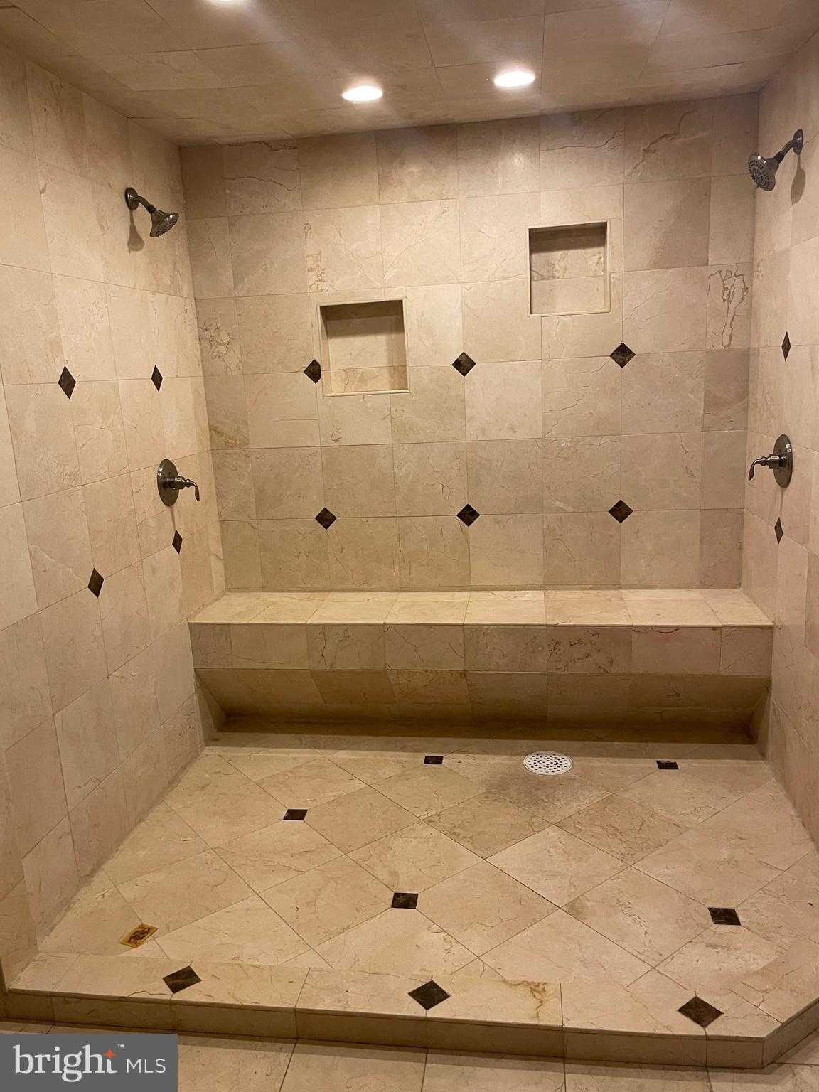 8405 Hardwick CT photo 11