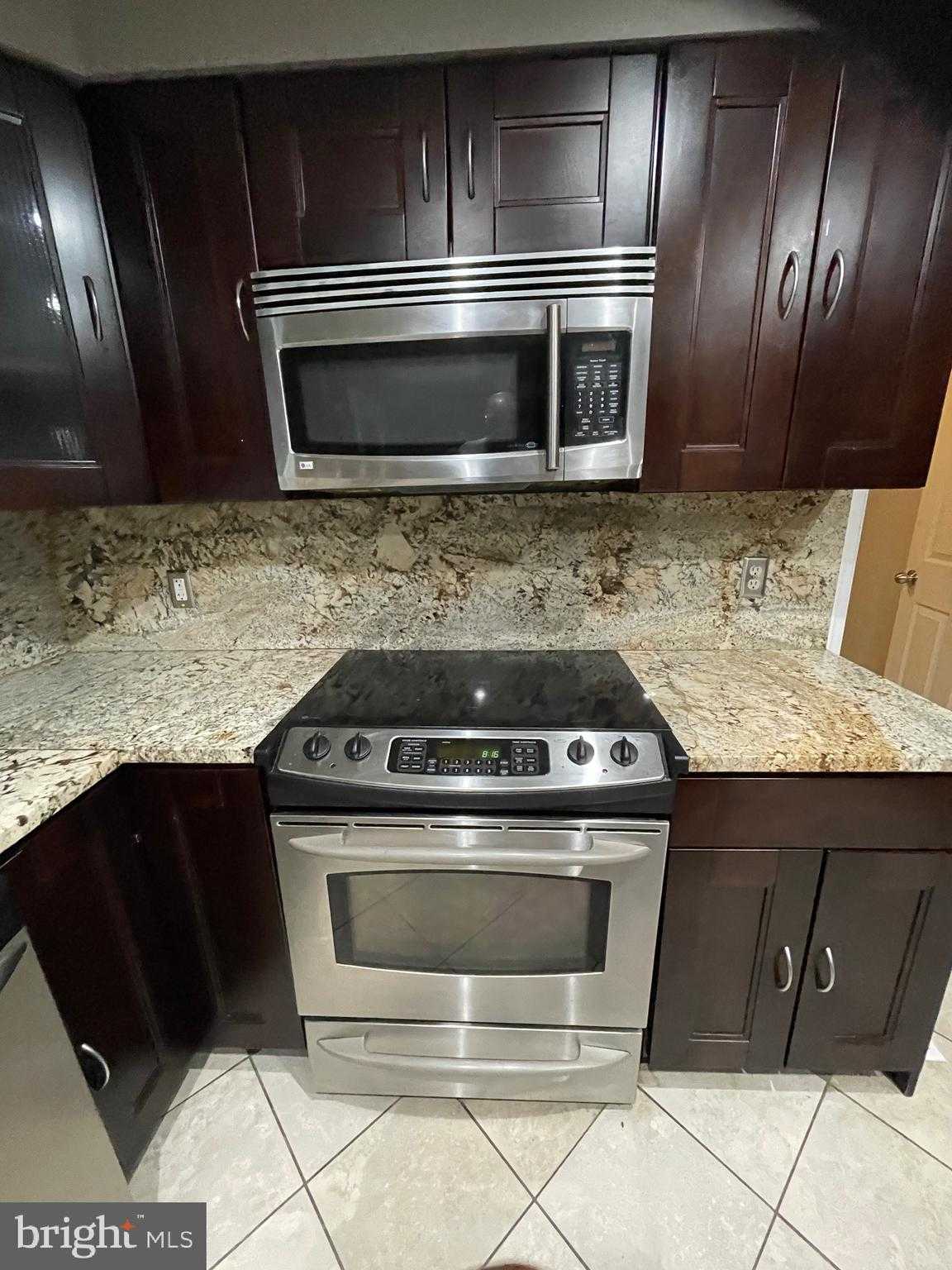 8405 Hardwick CT photo 39