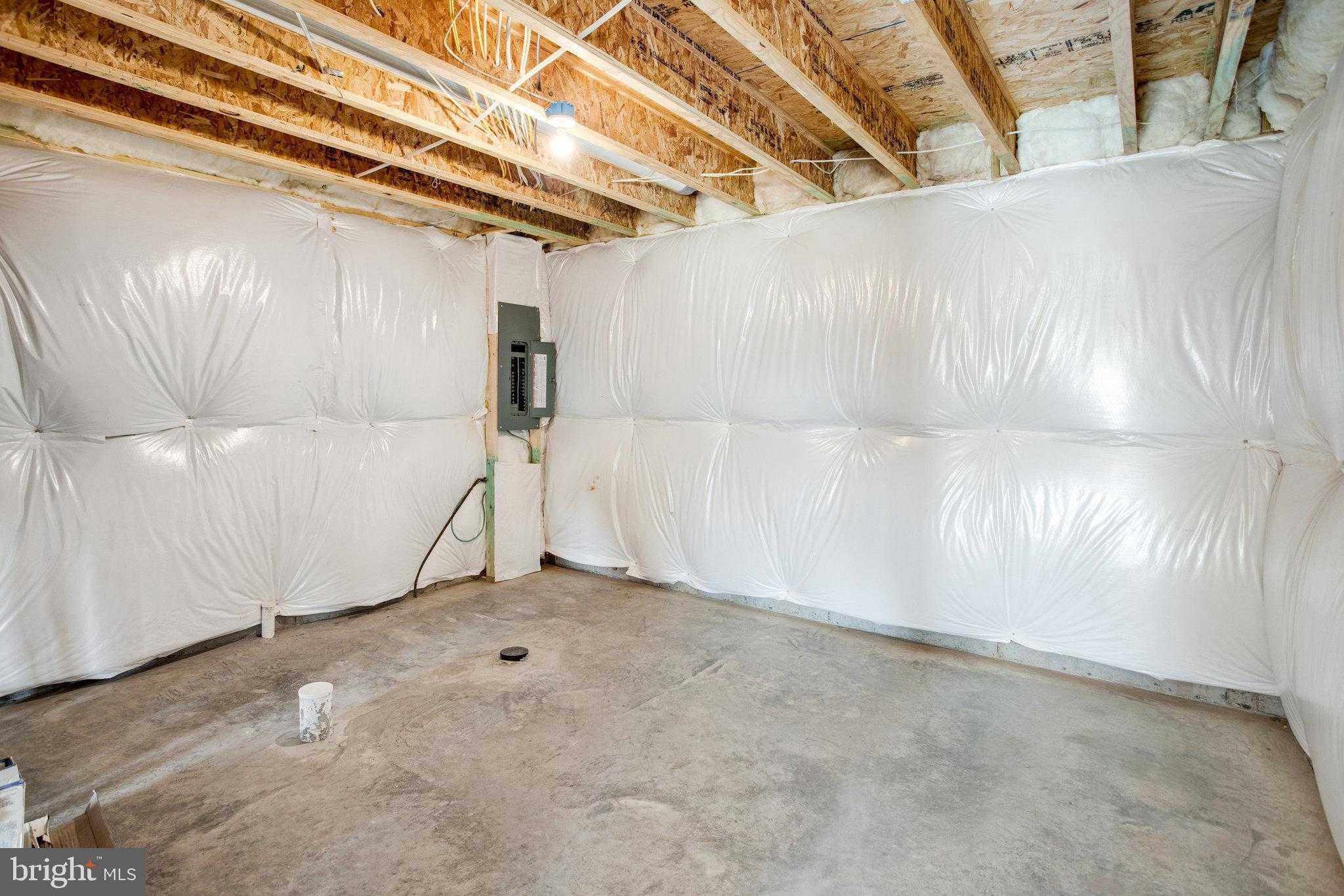 620 Clover Ln photo 37