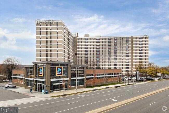 4600 Duke St Apt 803 photo 2