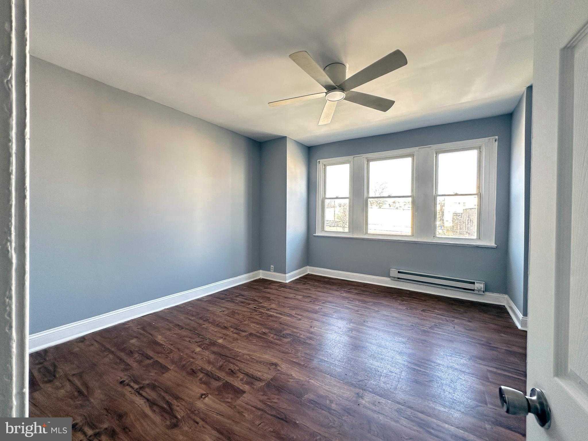 4850 Brown St photo 38