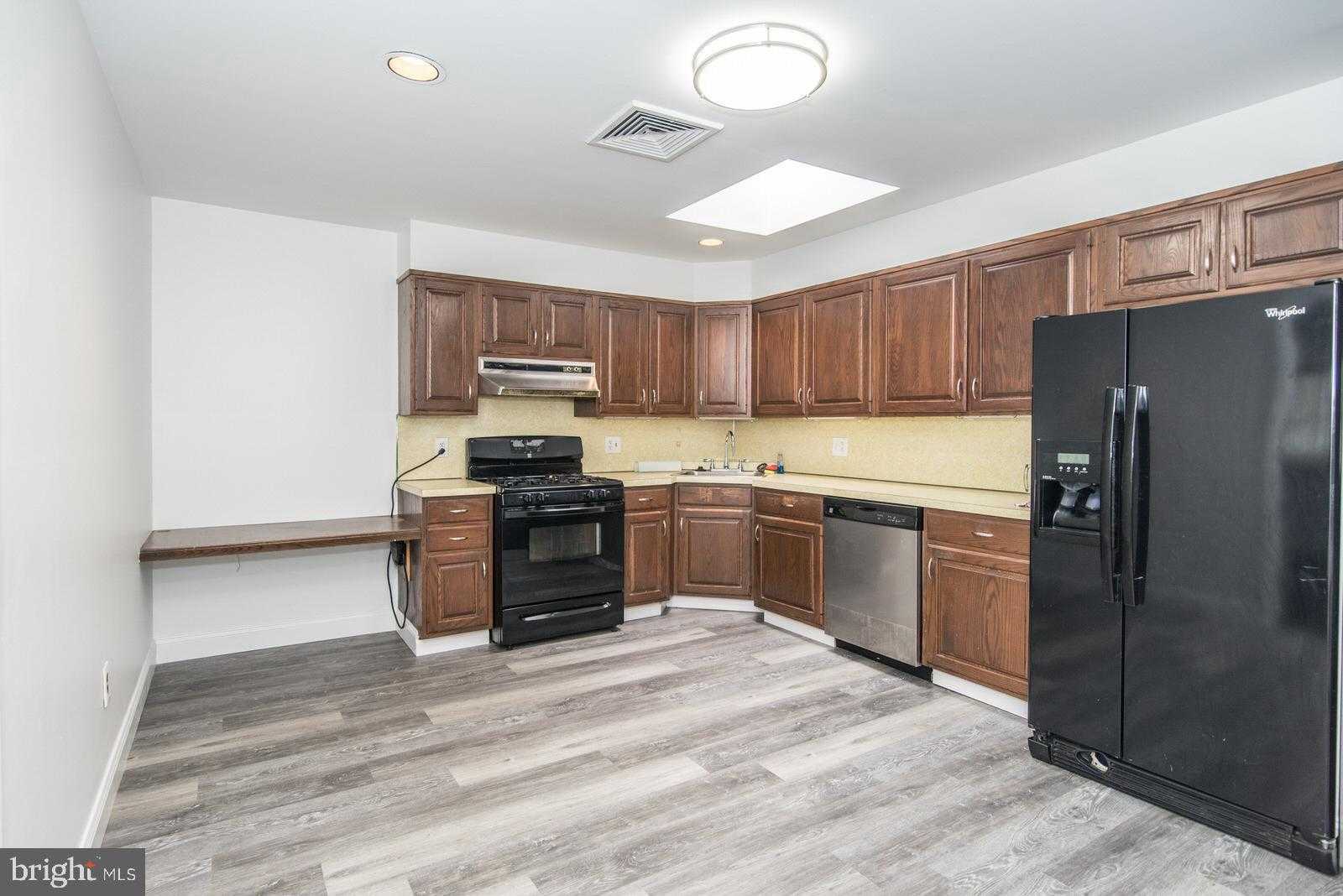 4624 Rhawn St photo 90