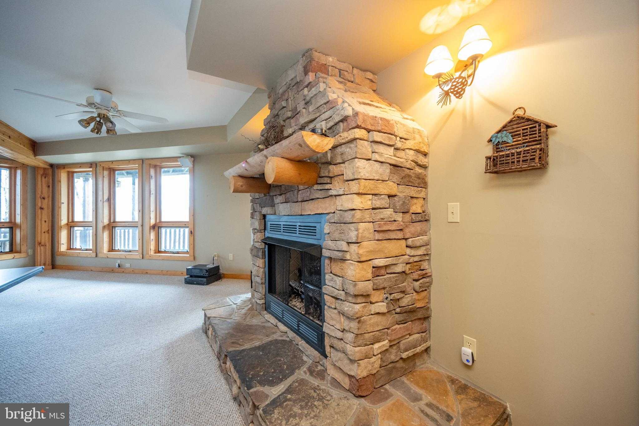 439 Paradise Hts photo 21