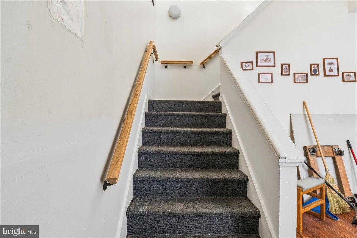 5205 Webster St # 07 photo 13