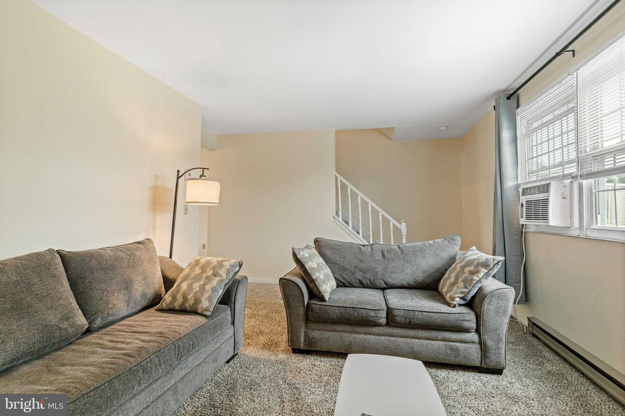 276 Broad St photo 13