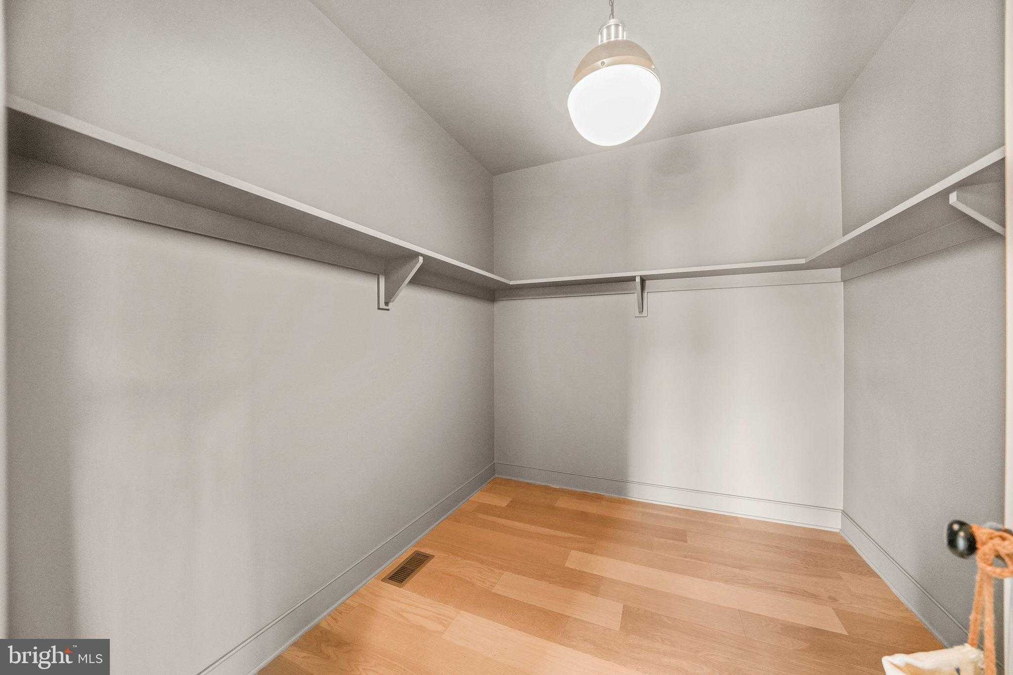 274 Beaumont Dr photo 32