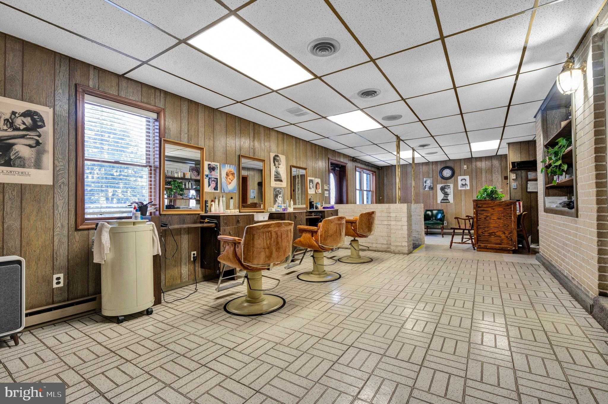 2939 W Germantown Pike photo 25