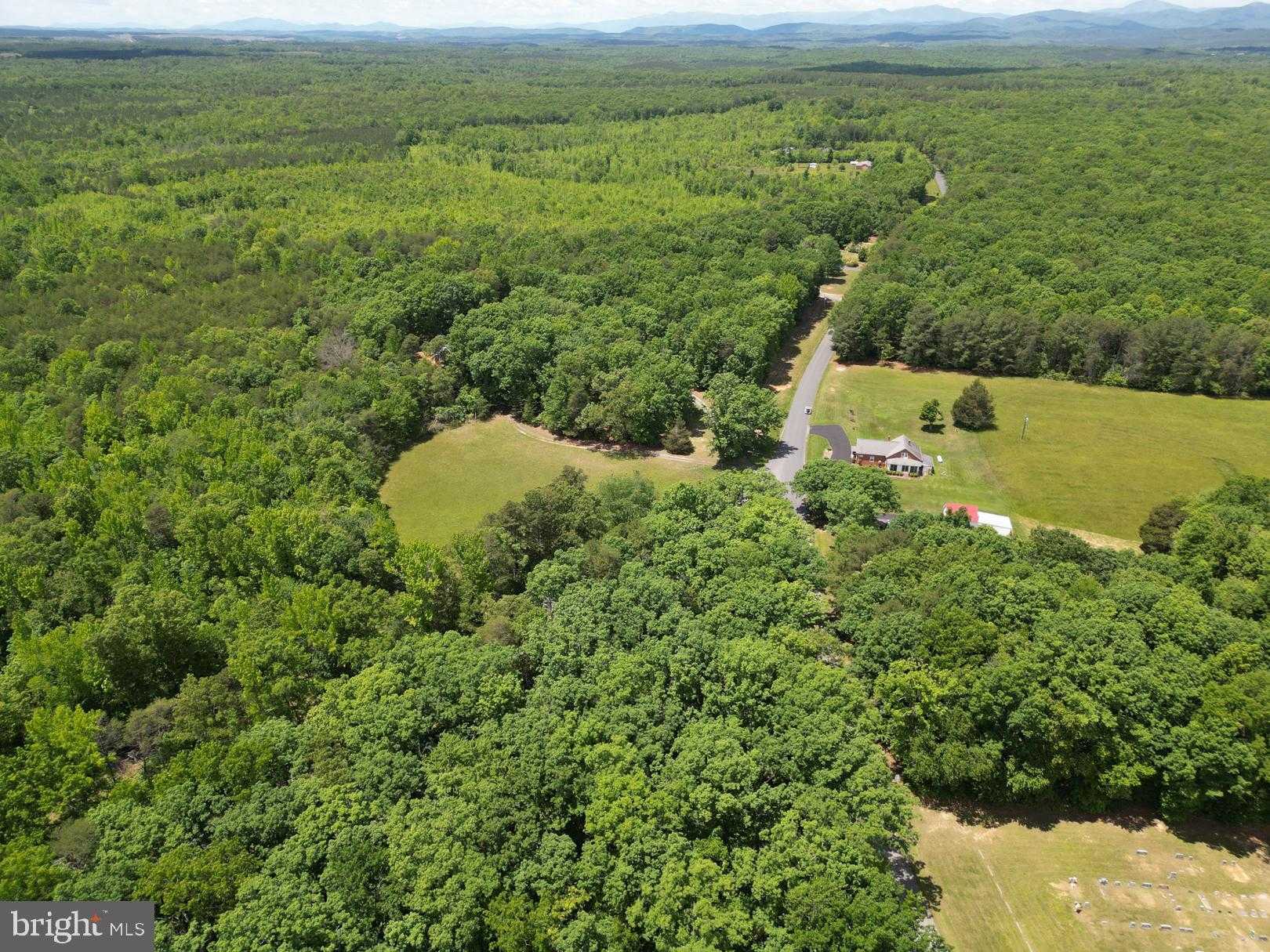 4063 Pattie Rd photo 4