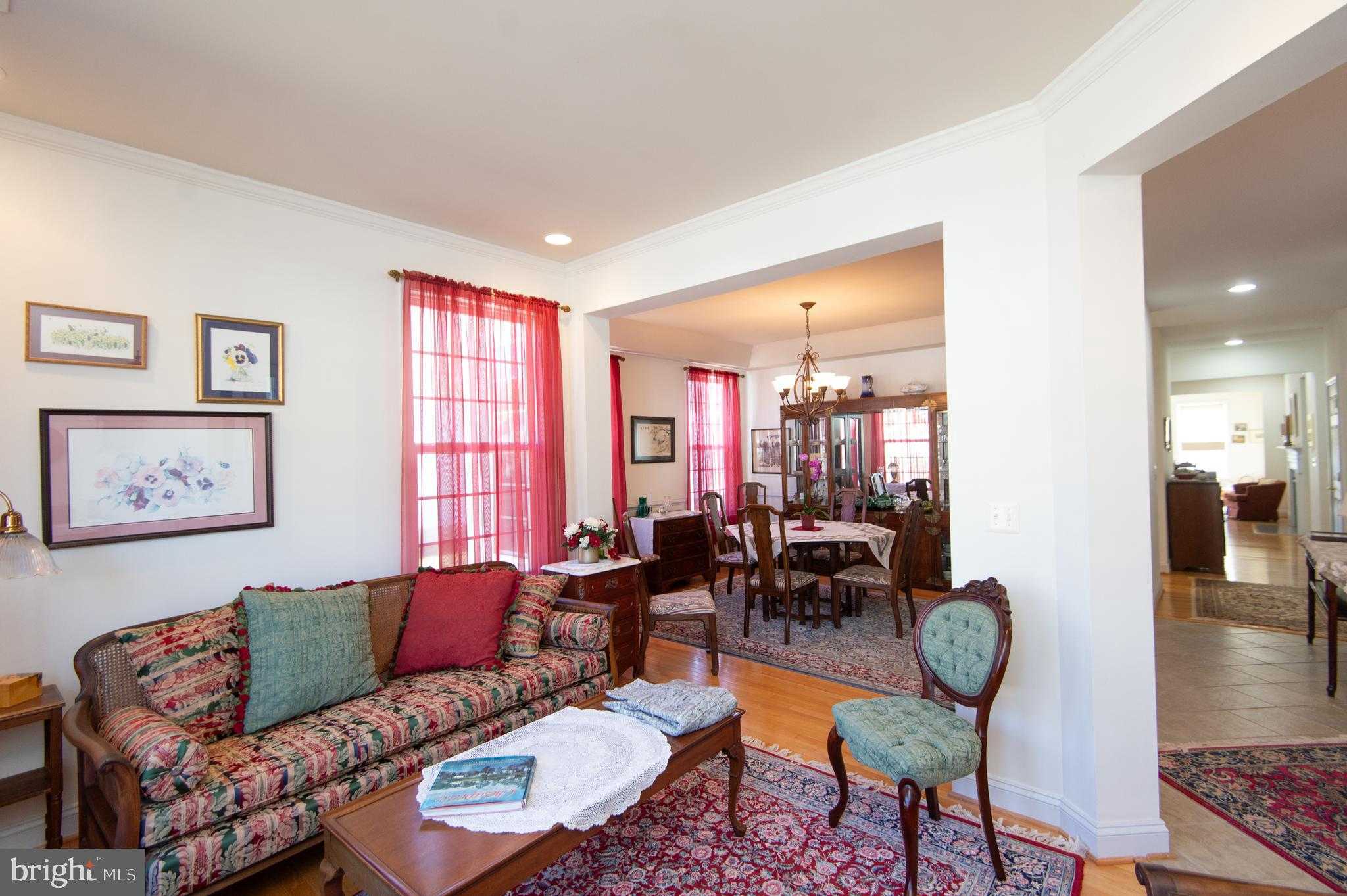 123 Regulator Dr N photo 7