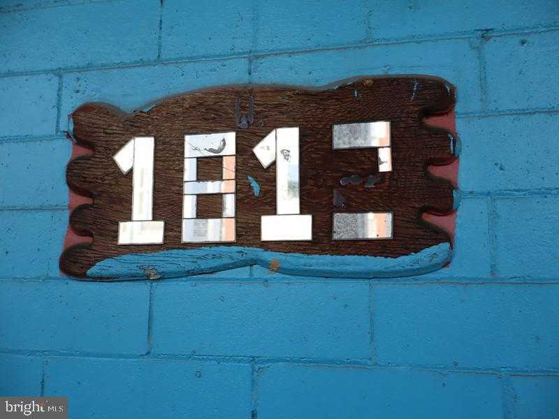 1812 N Newkirk St photo 2