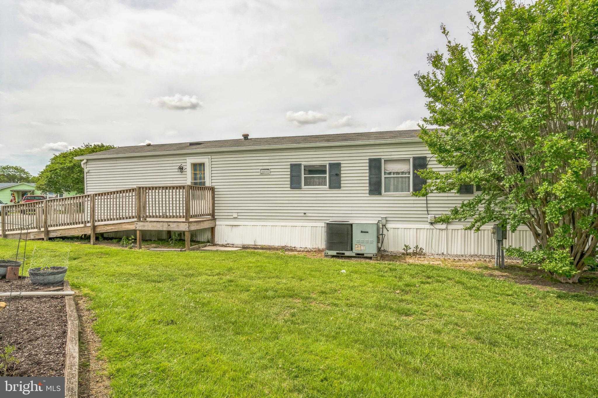 12 Curzon Ct photo 6