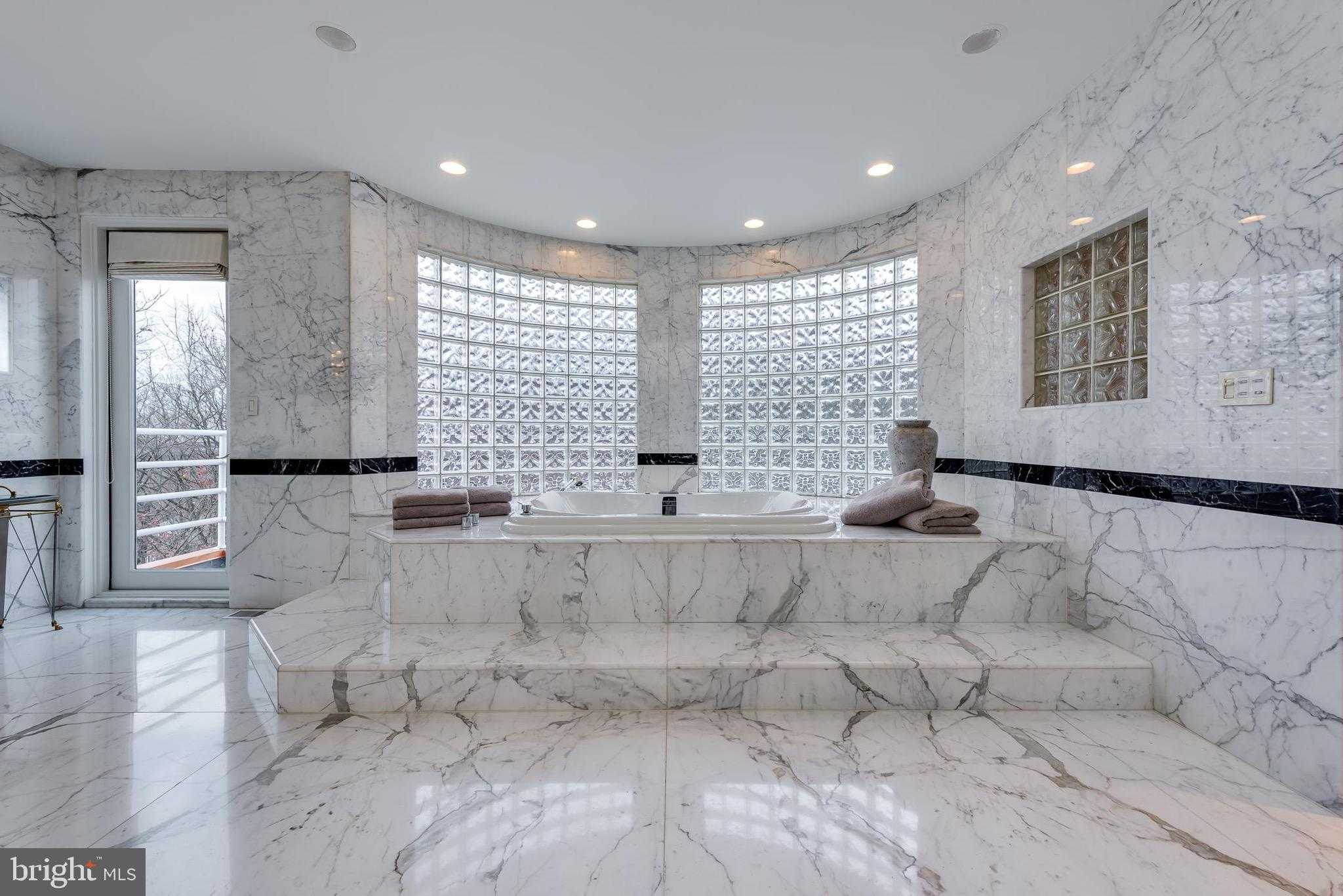 110 Glenmaura Dr photo 18