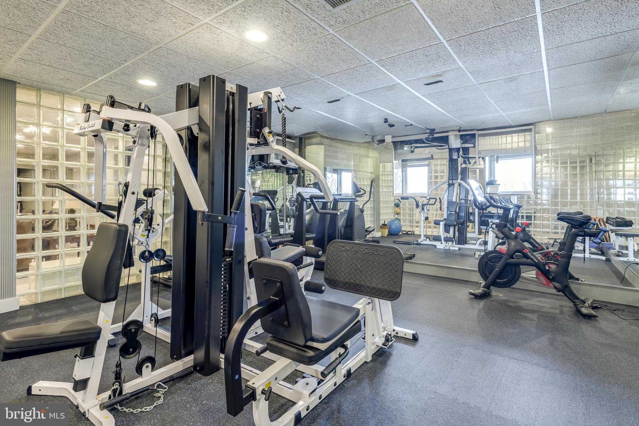 110 Glenmaura Dr photo 30