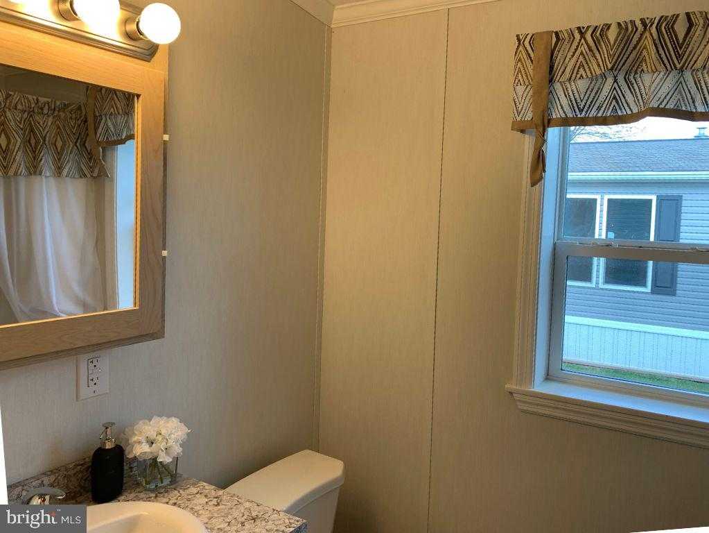 91 Florence Dr photo 13