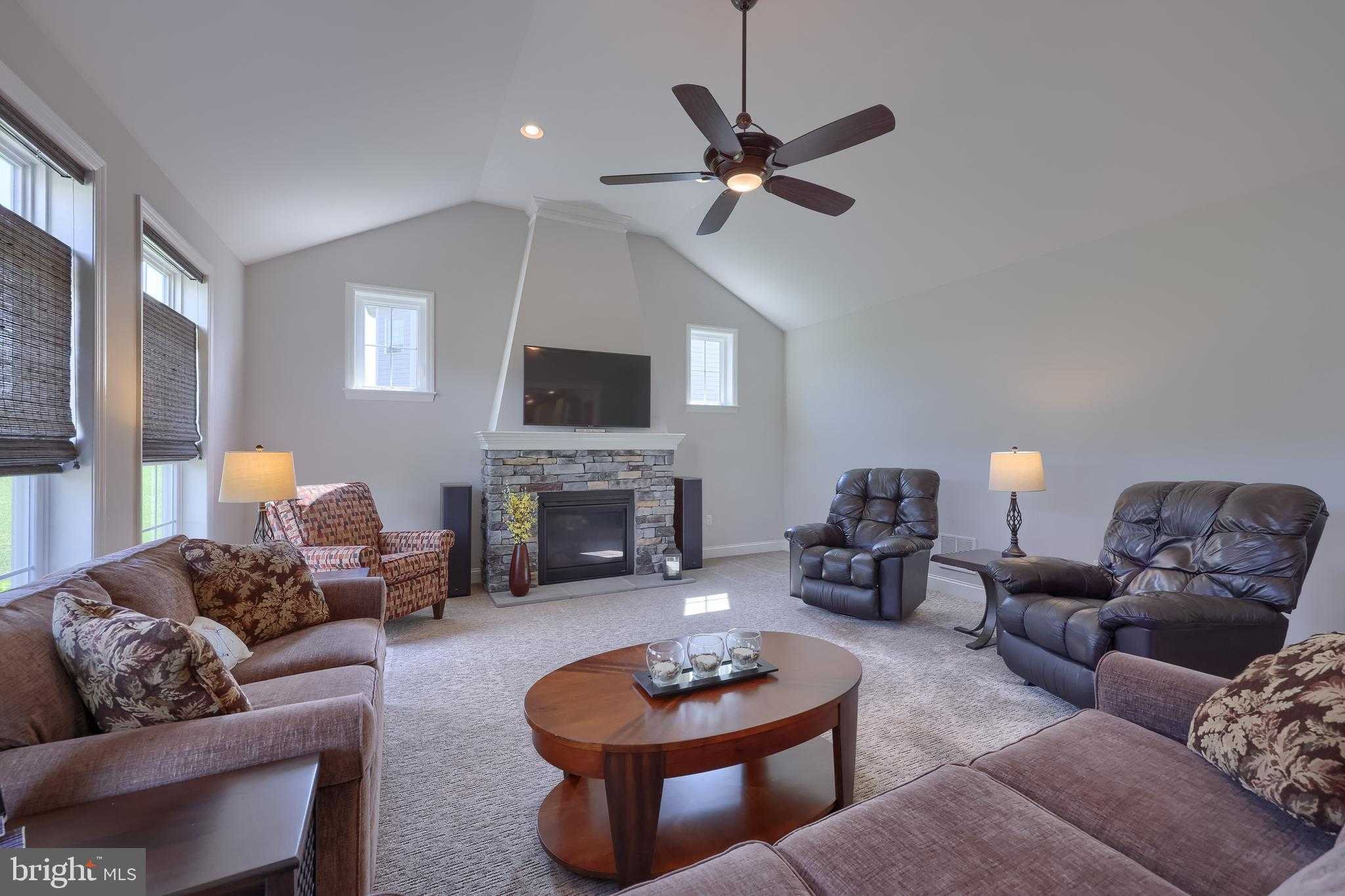 429 E Delp Rd photo 26