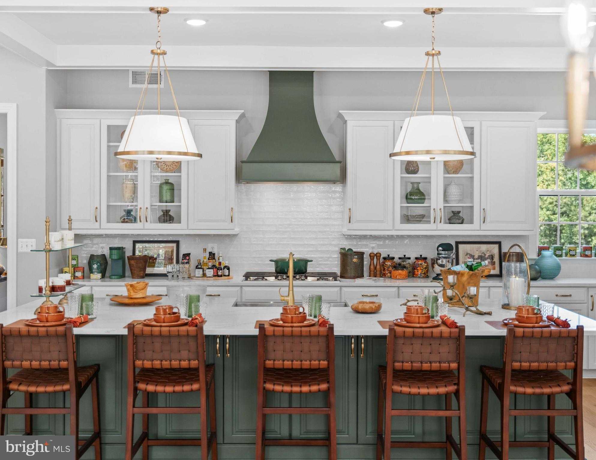 Frederick Dr photo 5