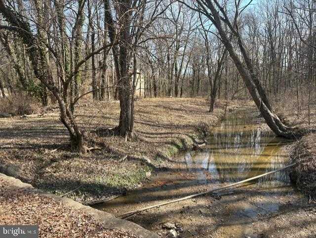 8126 Stacey Rd photo 7